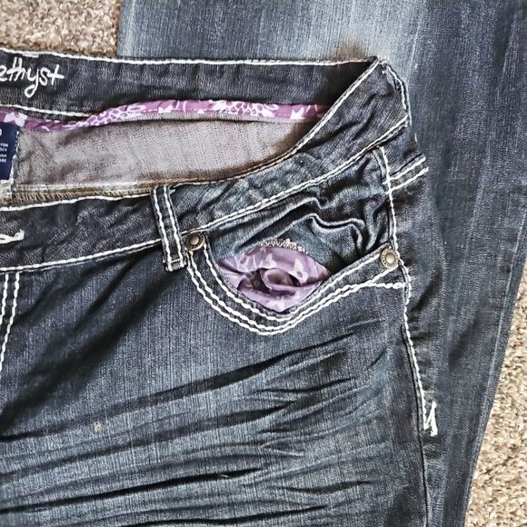 Amethyst Jeans Womens Size 20 Darkwash Flare Bottom Denim w. Buttons - Picture 7 of 8